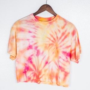 Pastel tie dye crop t-shirt